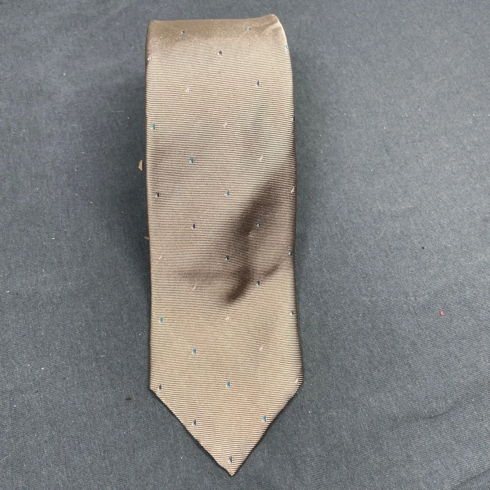 Christian Dior Men Necktie Silk Taupe Gold Micro Dot Classic Designer Tie